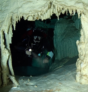 Cavern Diving – Cenote Diving